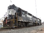 NS 5132 & 5079 / GP38-2 High-Hoods